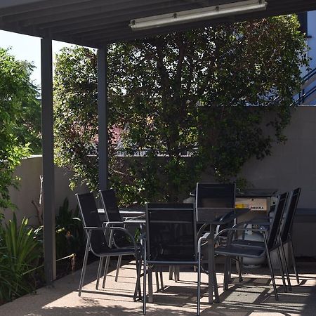 Gladstone Heights Executive Apartments Екстериор снимка