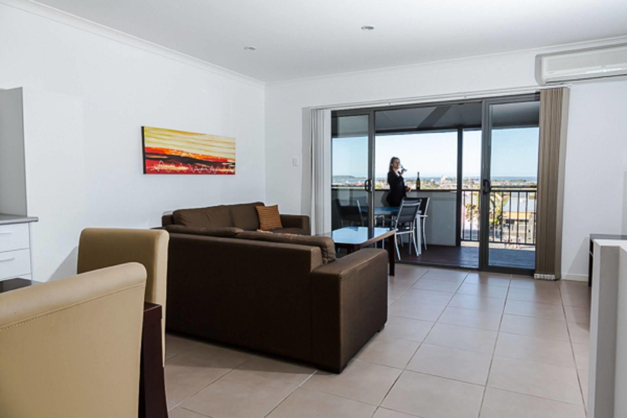 Gladstone Heights Executive Apartments Екстериор снимка