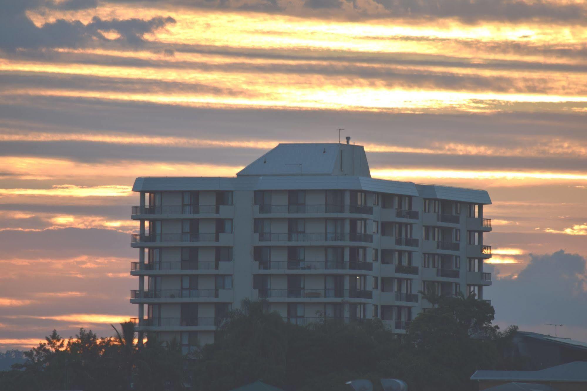 Gladstone Heights Executive Apartments Екстериор снимка