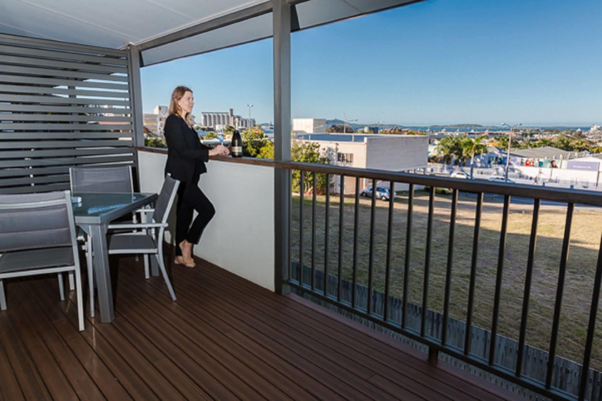 Gladstone Heights Executive Apartments Екстериор снимка